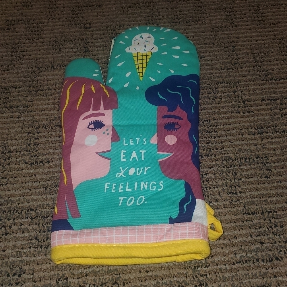 Blue Q Oven Mitt let's eat your feelings too new with tag